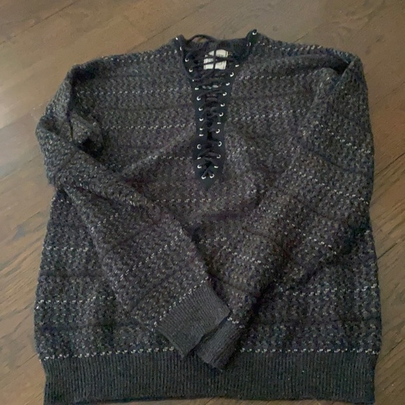Furst of a Kind sweater from LF - Picture 1 of 3